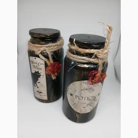 Dekorative Vintage-Flaschen als Geschenkidee